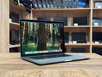 [Б/У] Ноутбук 15,4" Apple MacBook Pro 2018